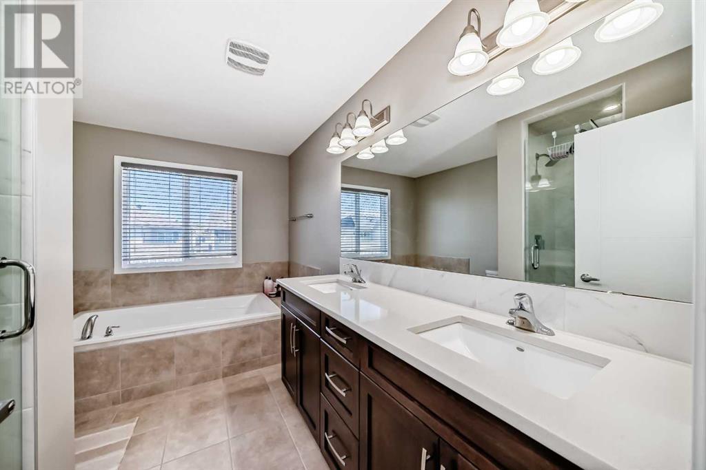 Single Family House for Sale in  Yorkville Avenue SW Yorkville Calgary 