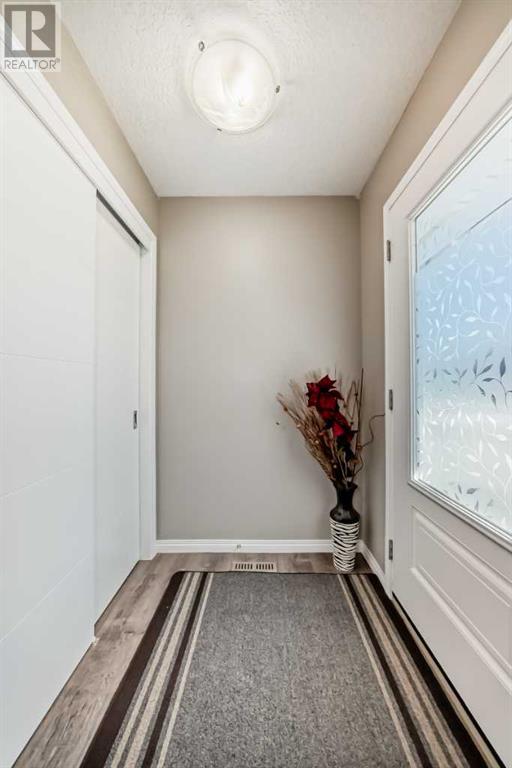 Single Family House for Sale in  Yorkville Avenue SW Yorkville Calgary 