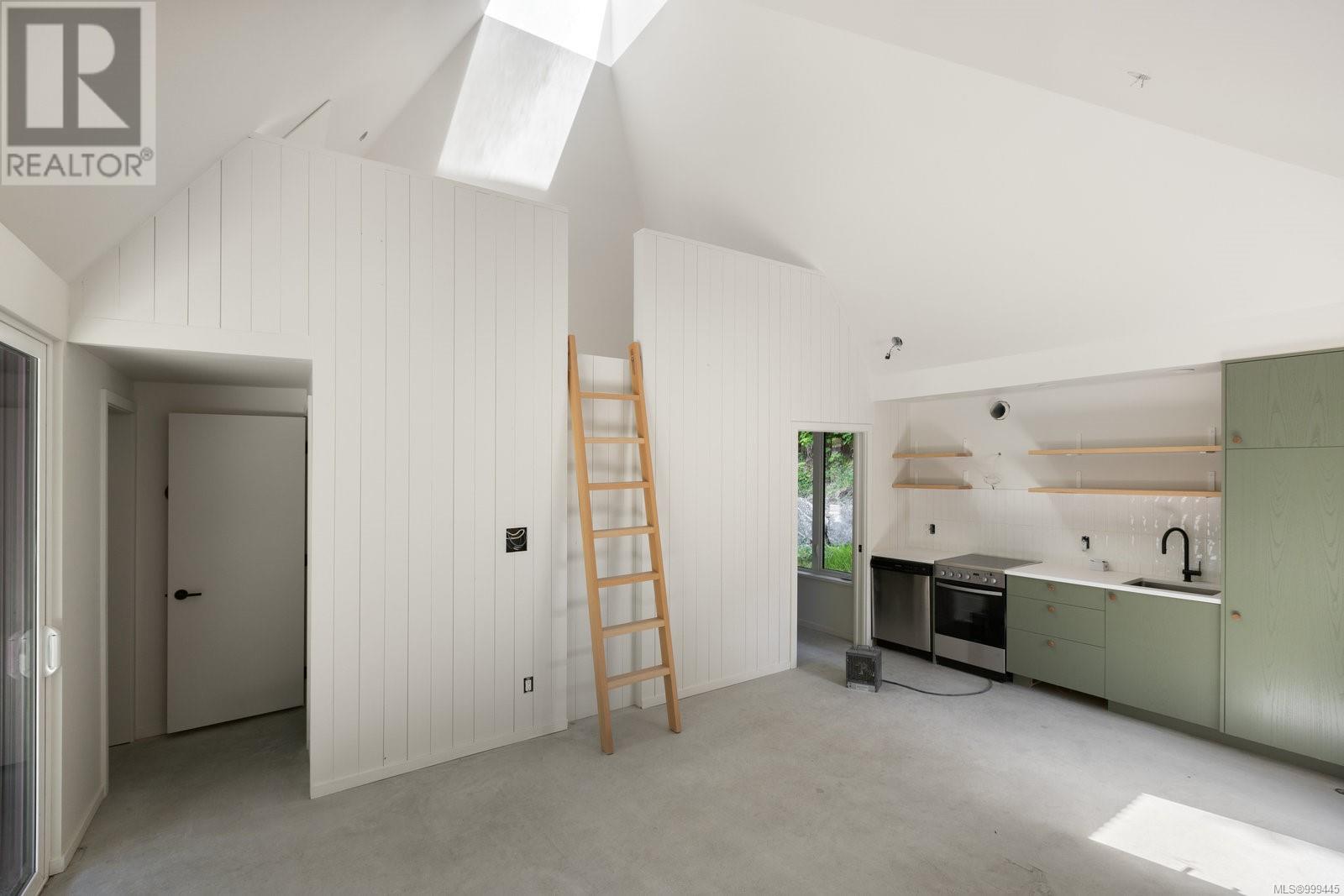 7 6504 Powder Main Road, Port Renfrew