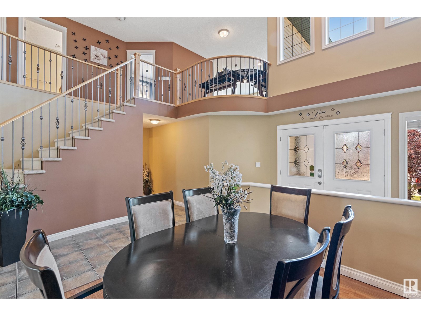 Photo 17 of 356 Calderon Cr Nw Nw, Edmonton AB
