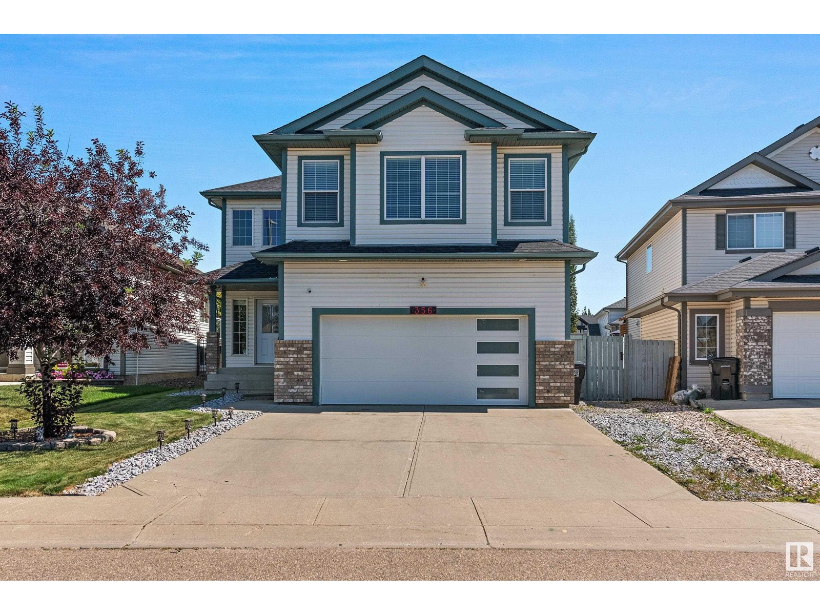 Photo 2 of 356 Calderon Cr Nw Nw, Edmonton AB