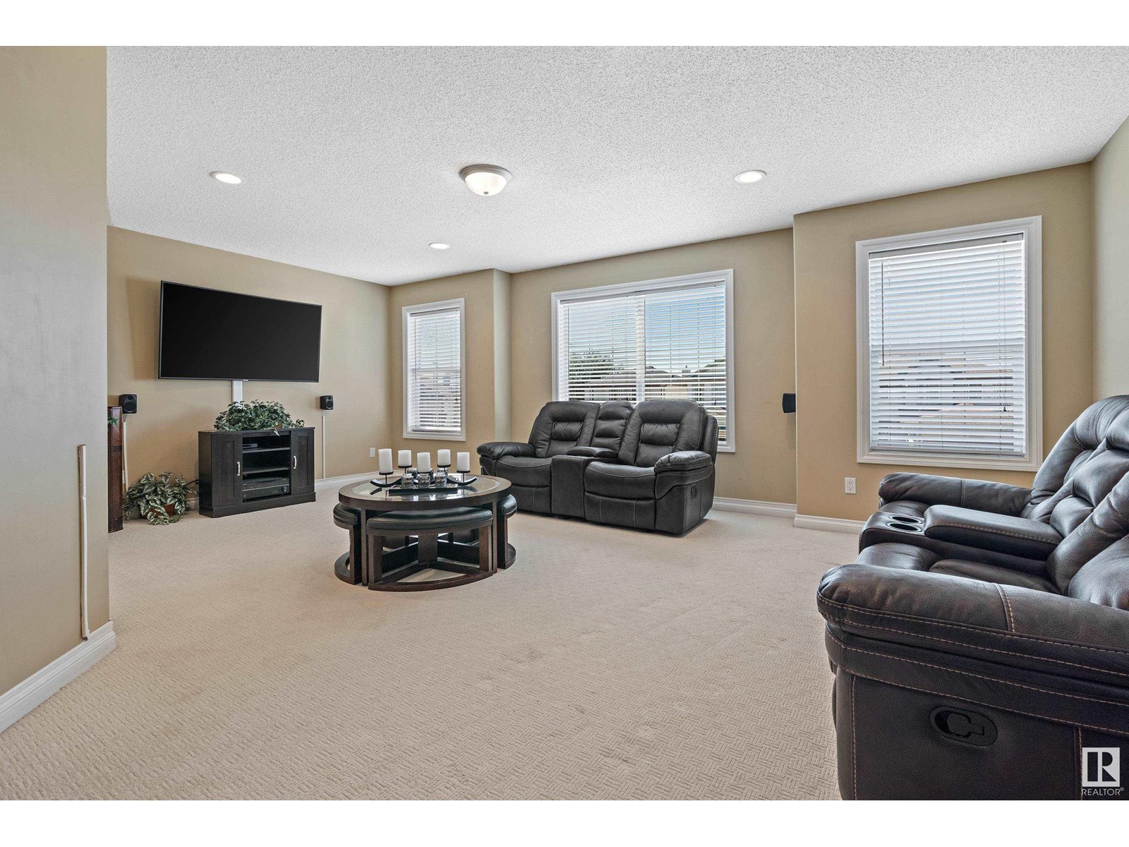 Photo 35 of 356 Calderon Cr Nw Nw, Edmonton AB