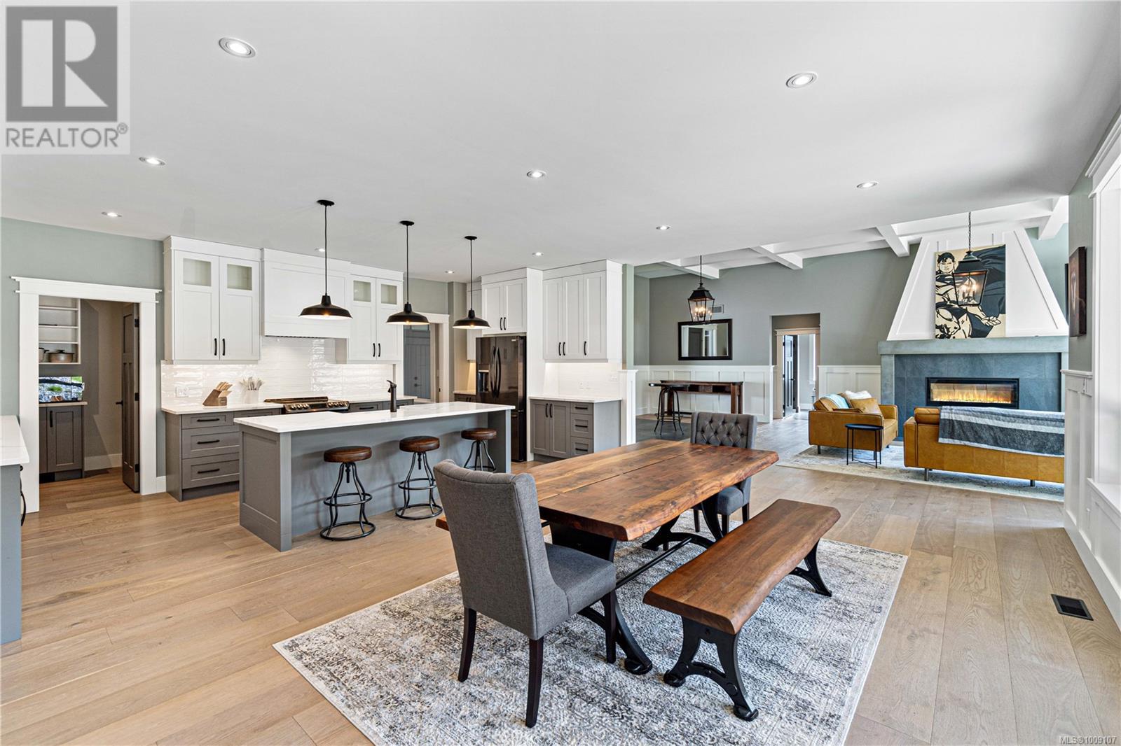 Photo 23 of 1227 Burbank Rd, Qualicum Beach BC
