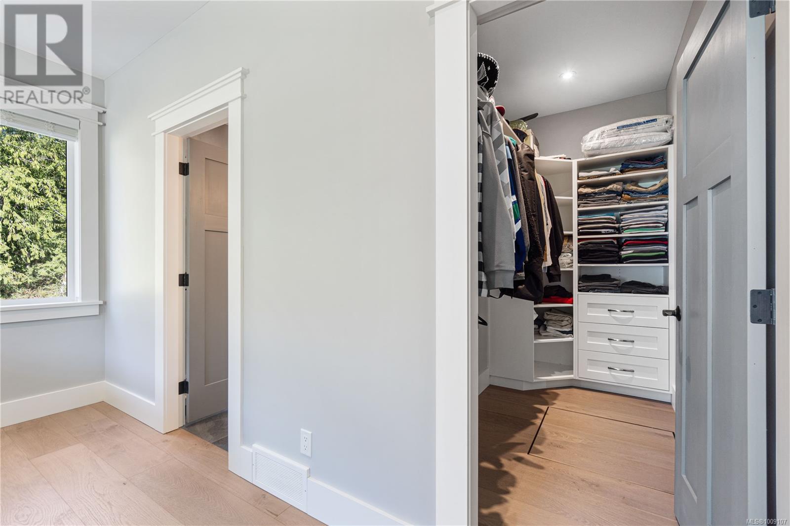 Photo 33 of 1227 Burbank Rd, Qualicum Beach BC
