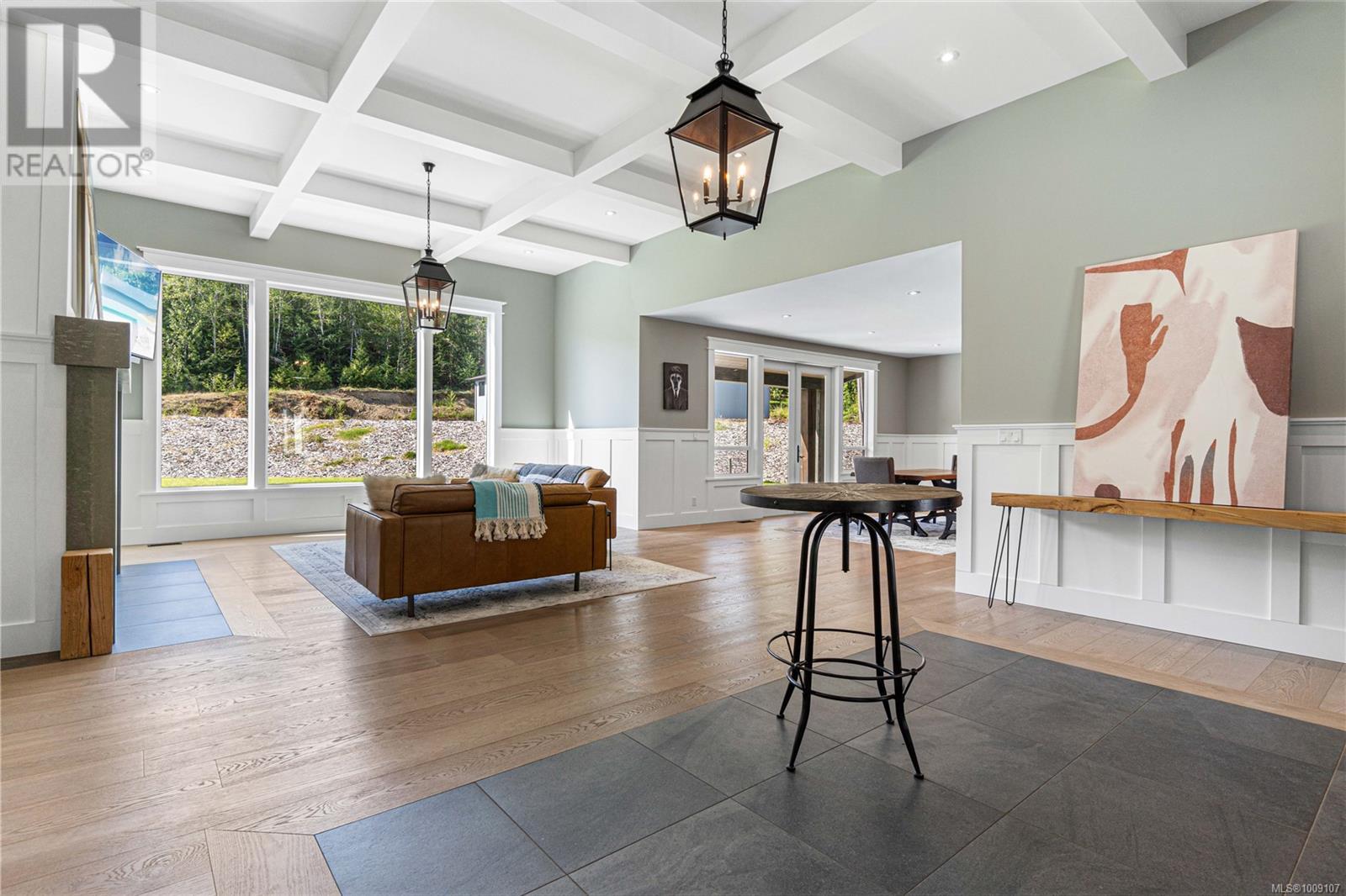 Photo 9 of 1227 Burbank Rd, Qualicum Beach BC