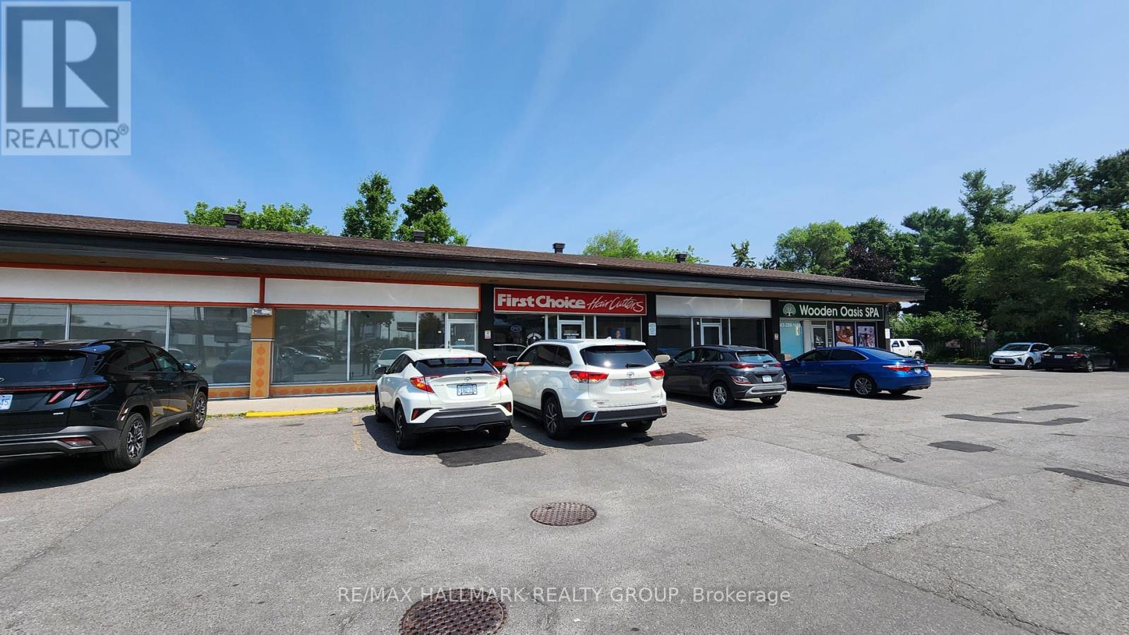 Photo 6 of 3 1717 Bank Street, Ottawa ON