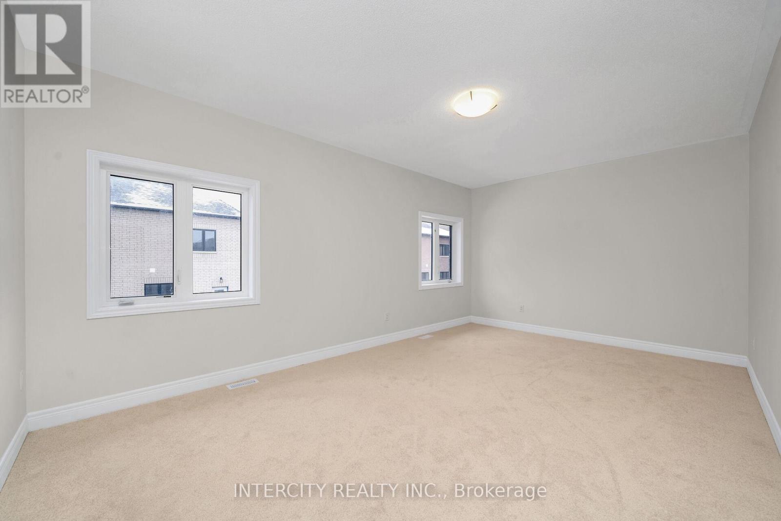 Photo 13 of 60 Claremont Drive, Brampton ON