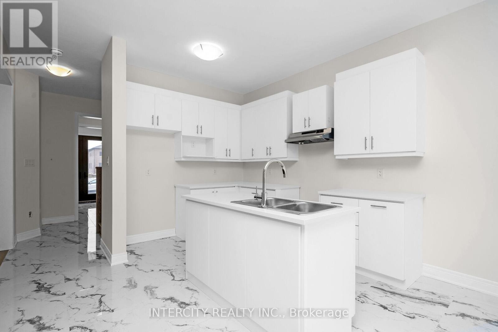 Photo 4 of 60 Claremont Drive, Brampton ON
