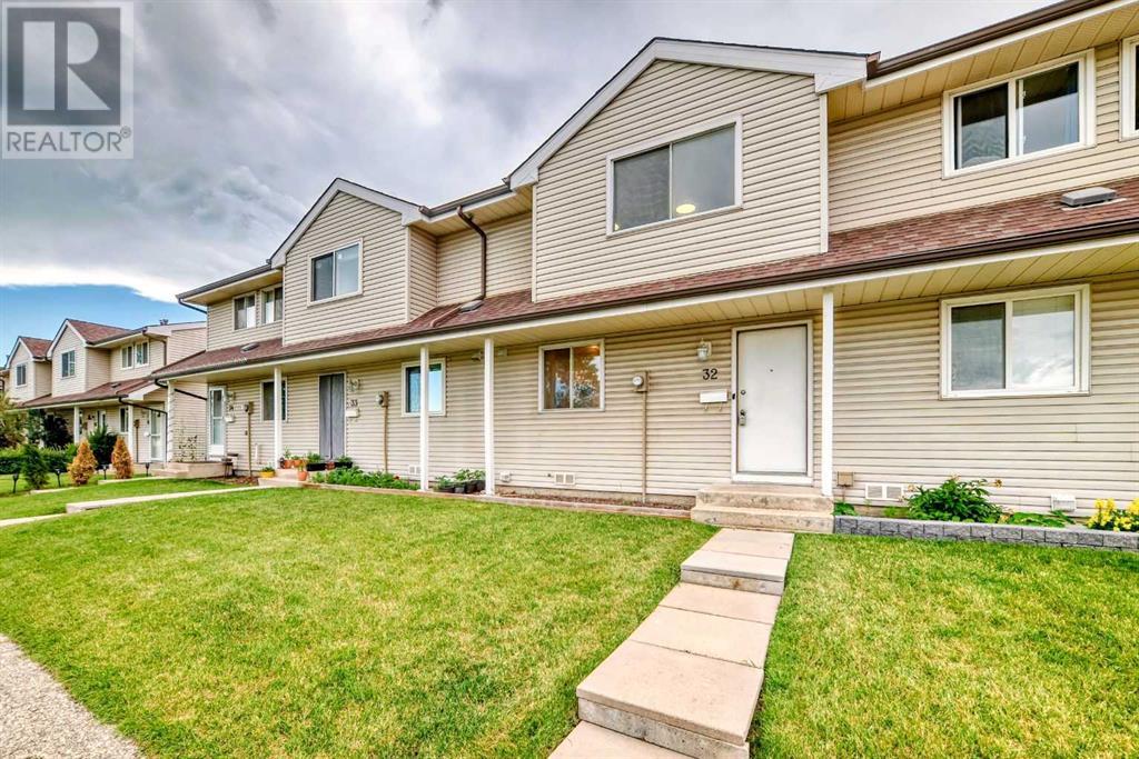 Single Family House for Sale in   Falconridge Drive NE Falconridge Calgary 