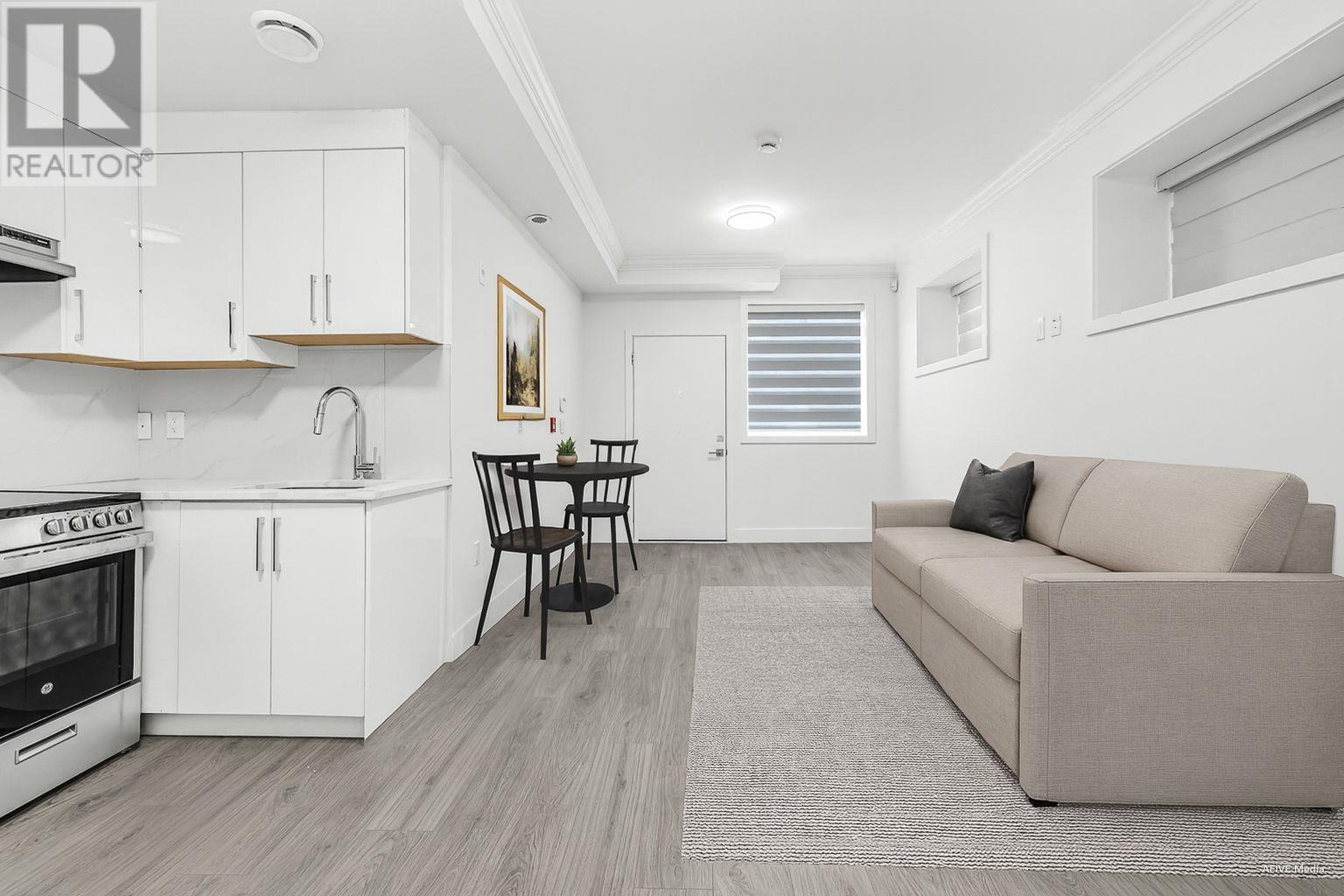 Photo 23 of 101 2122 E 32nd Avenue, Vancouver BC