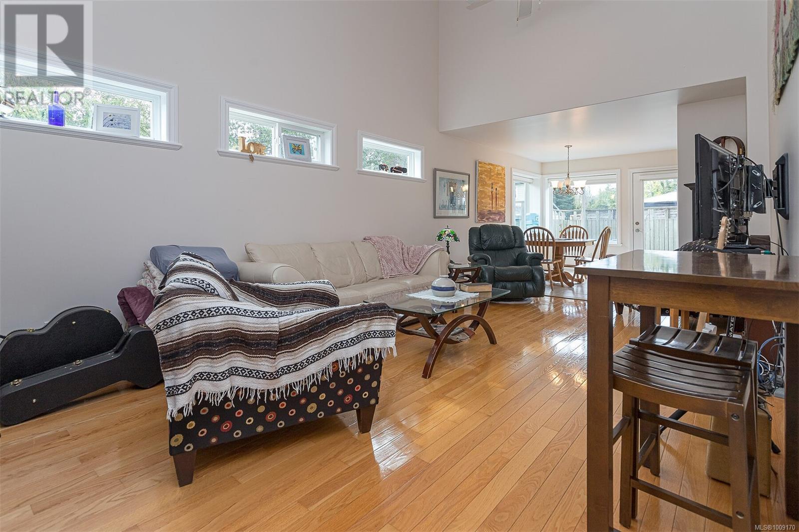 Photo 17 of 1914 Maple Ave S, Sooke BC