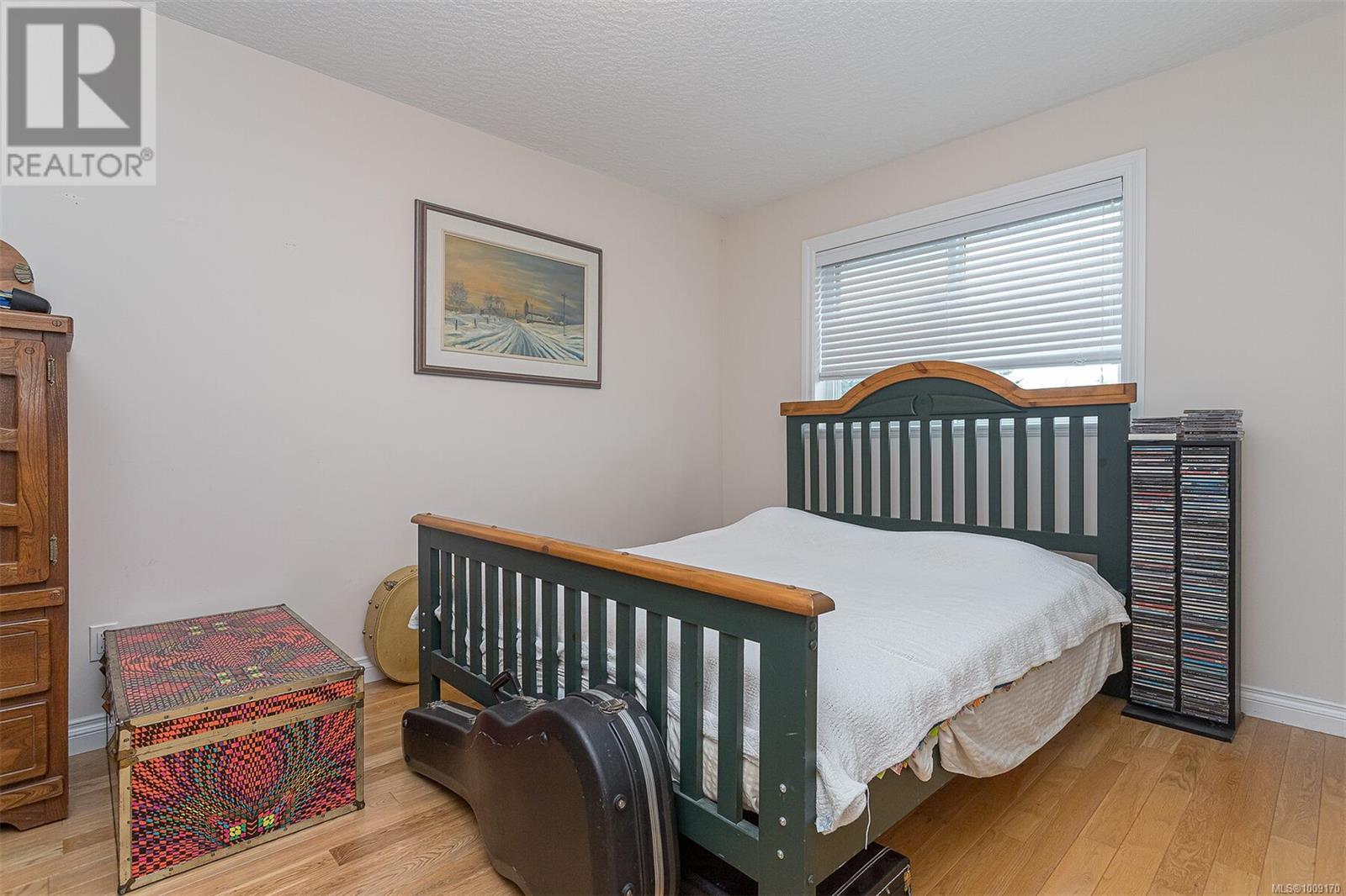 Photo 25 of 1914 Maple Ave S, Sooke BC