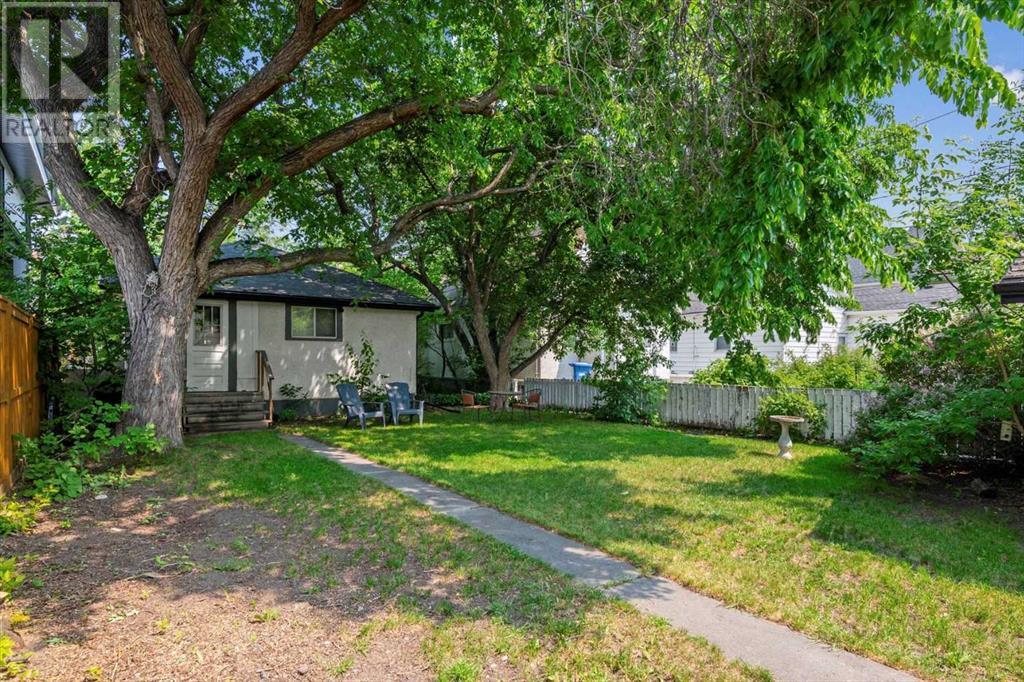 Photo 10 of 221 5 Avenue Ne, Calgary AB