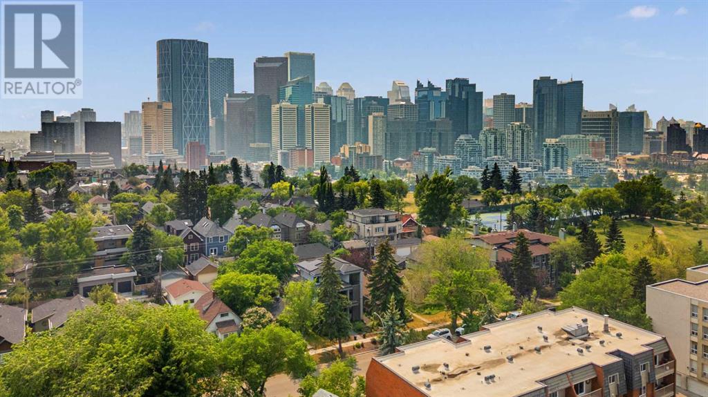Photo 3 of 221 5 Avenue Ne, Calgary AB
