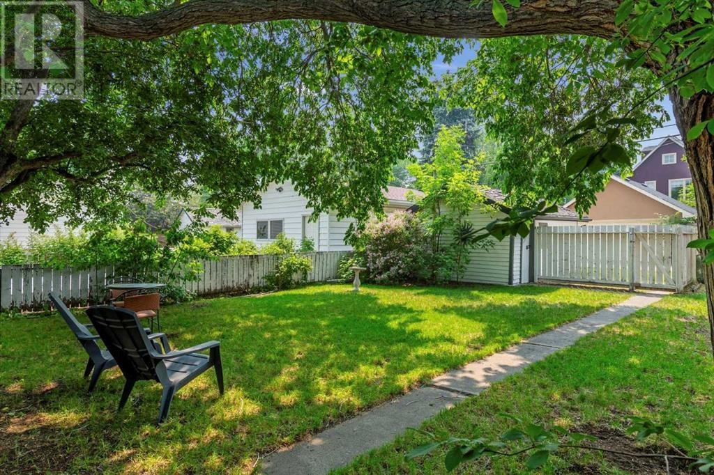 Photo 8 of 221 5 Avenue Ne, Calgary AB