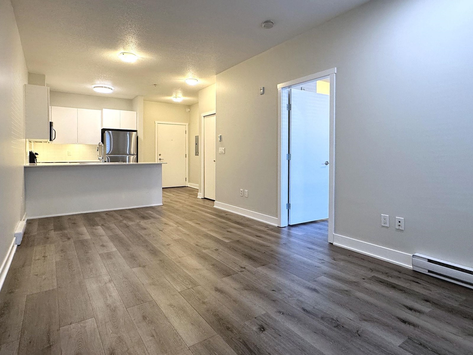 Photo 3 of 102 20460 Douglas Crescent, Langley BC