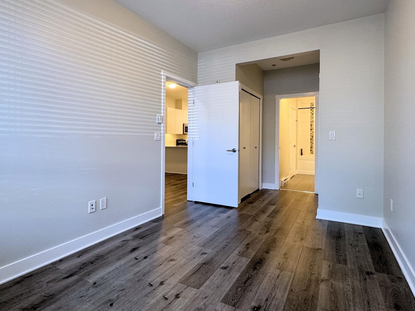 Photo 10 of 102 20460 Douglas Crescent, Langley BC