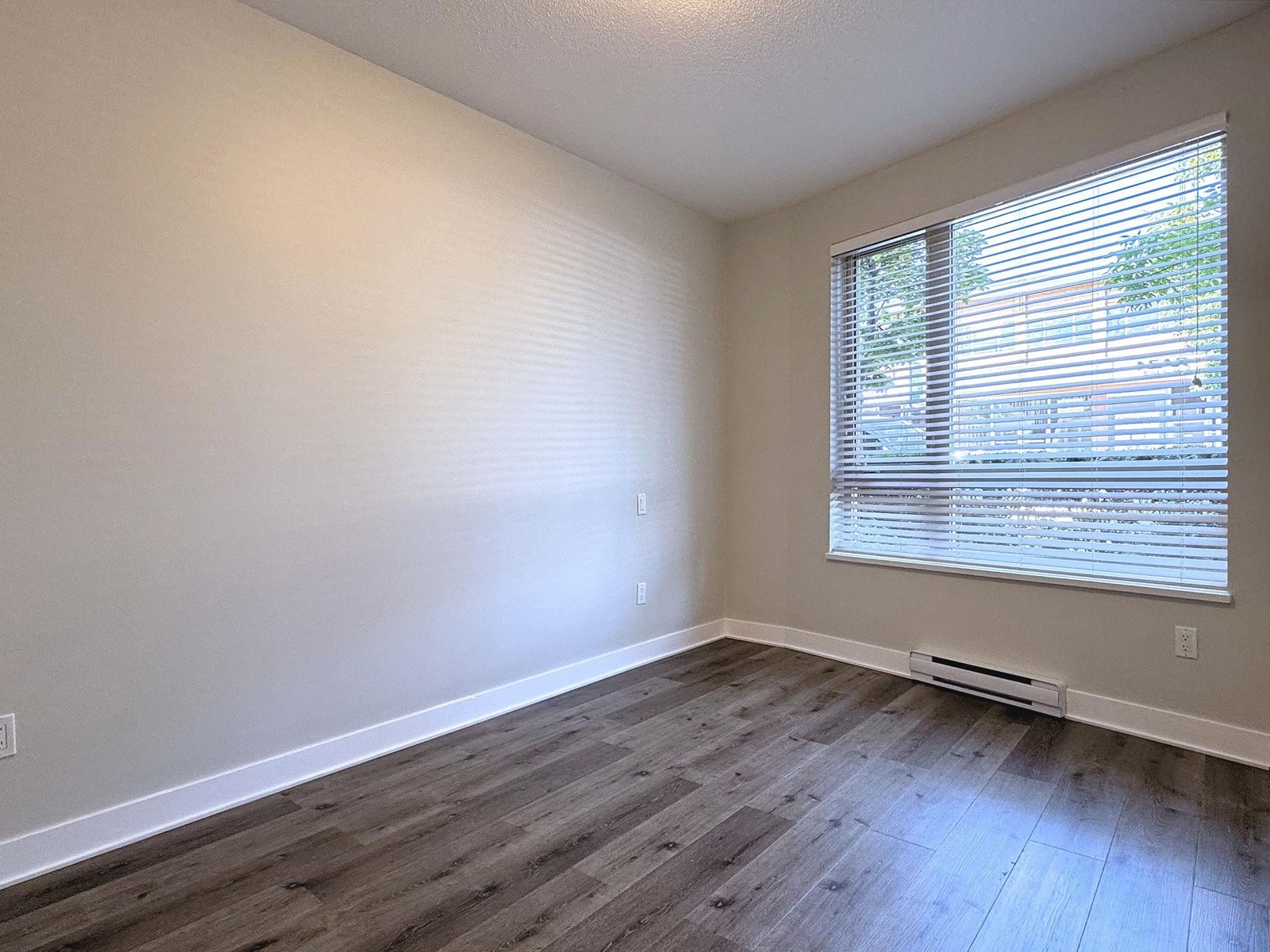 Photo 9 of 102 20460 Douglas Crescent, Langley BC