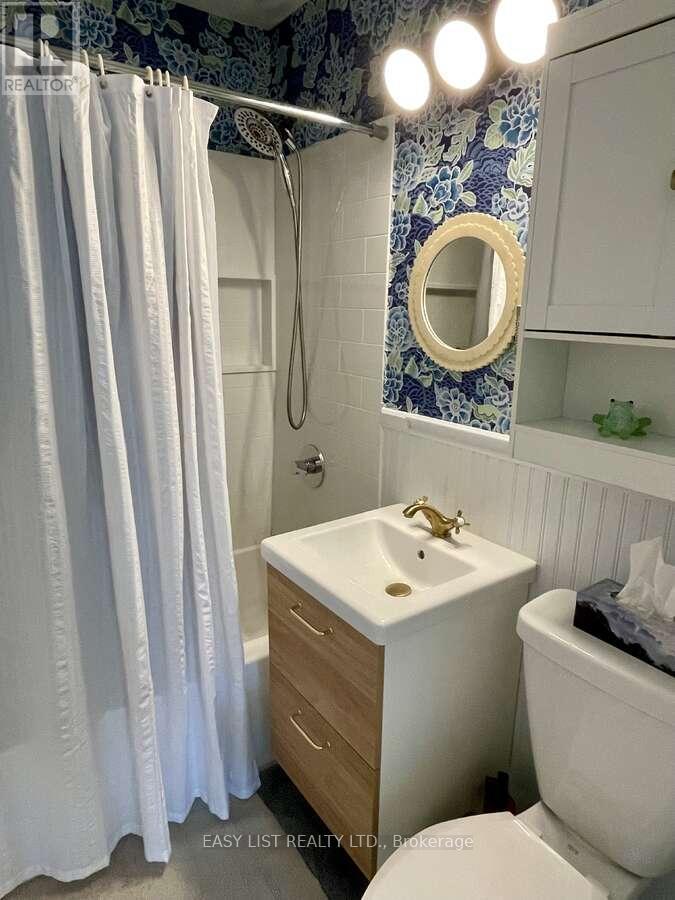 35 MARY STREET - 23