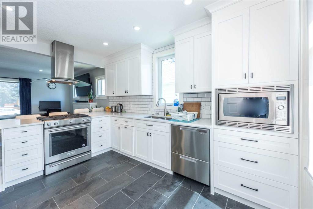 Photo 10 of 219 15 Avenue Ne, Calgary AB