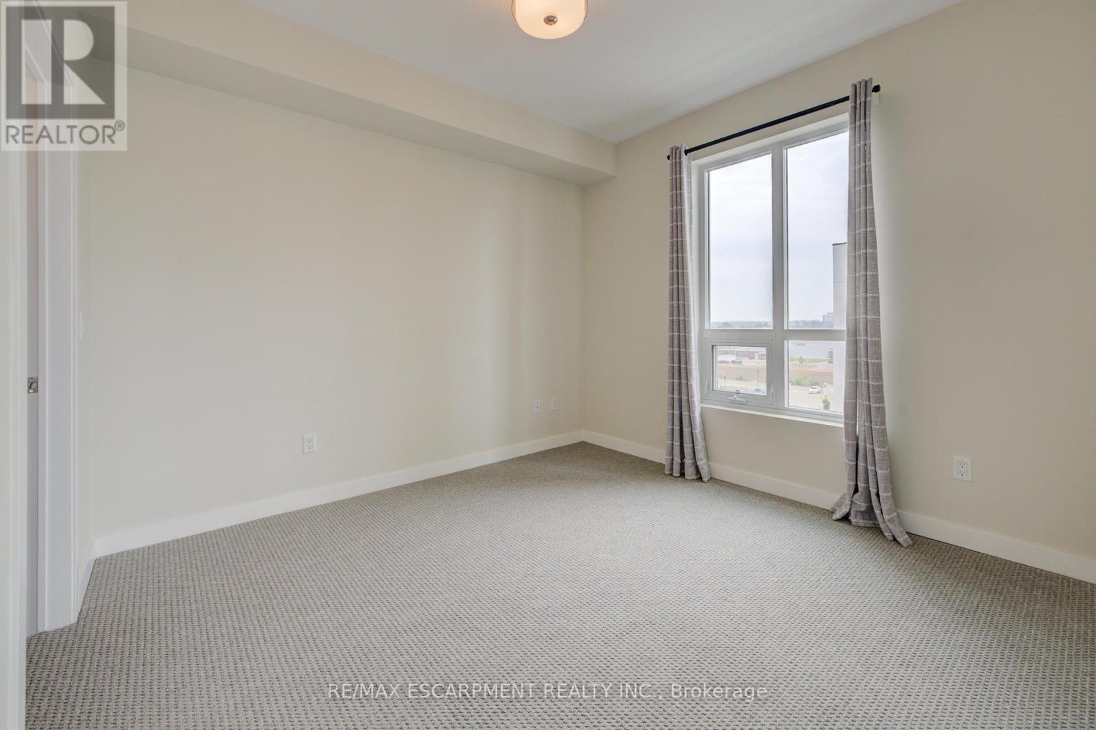 Photo 17 of 720 2486 Old Bronte Road, Oakville ON
