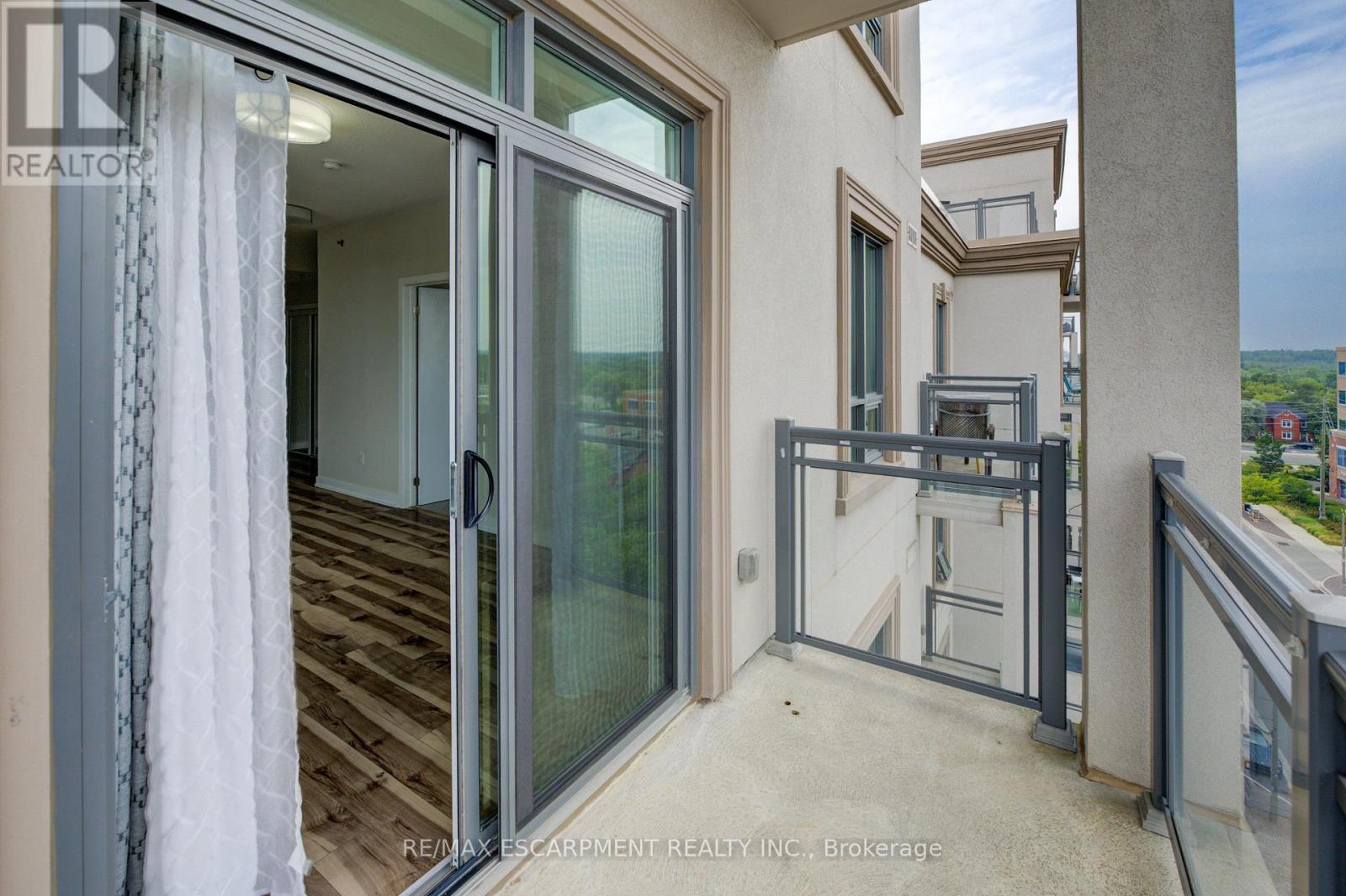 Photo 25 of 720 2486 Old Bronte Road, Oakville ON