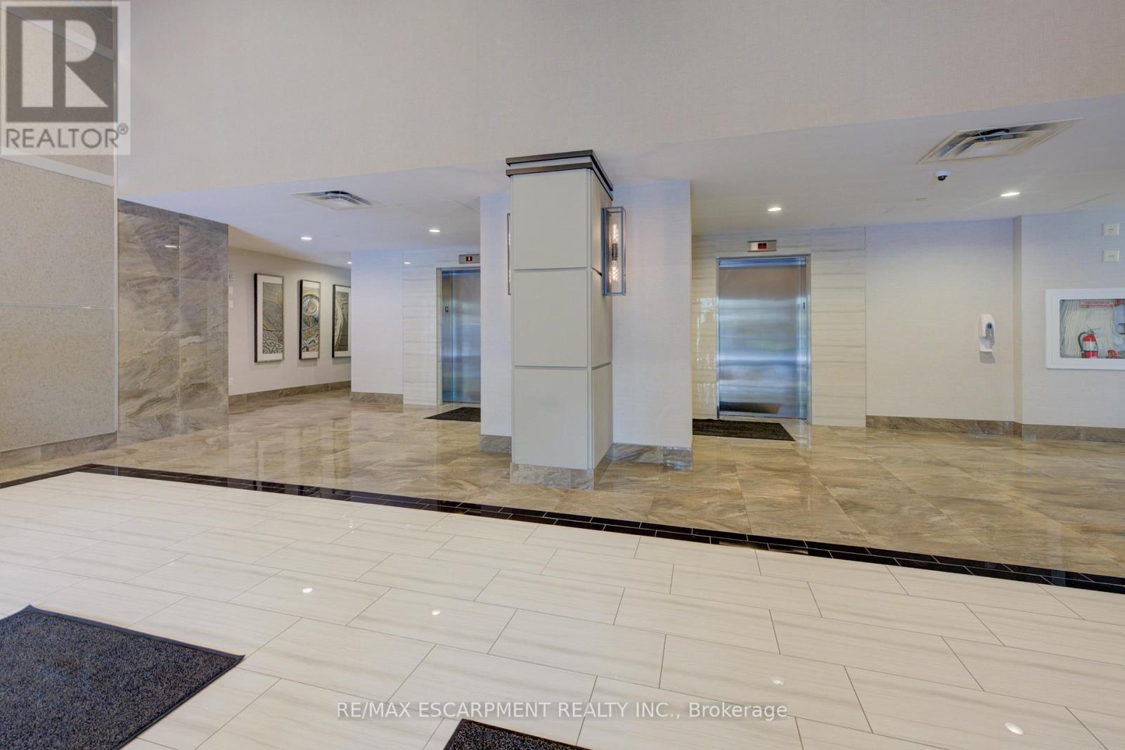 Photo 6 of 720 2486 Old Bronte Road, Oakville ON