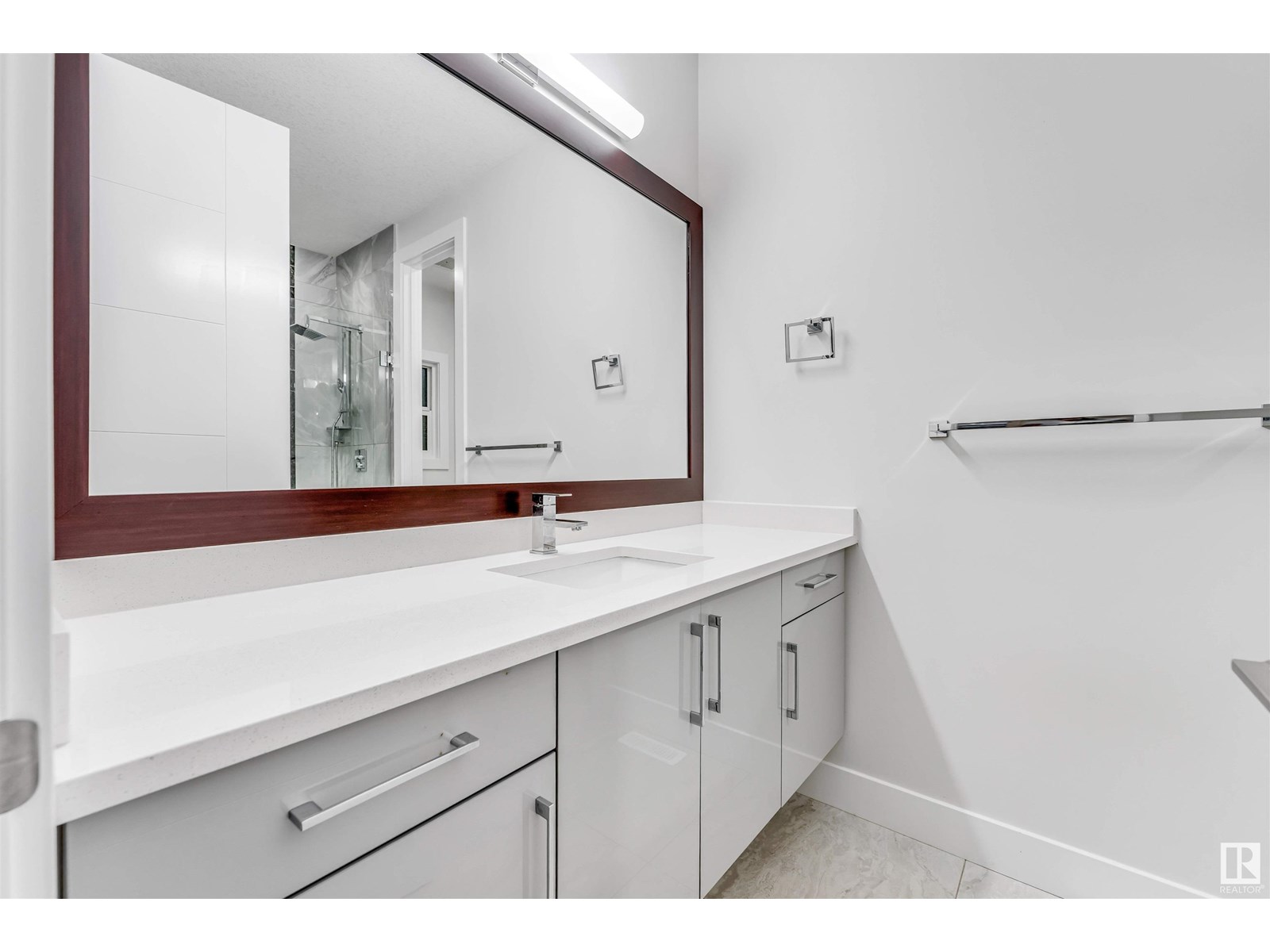 Photo 43 of 1935 19 Av Nw, Edmonton AB