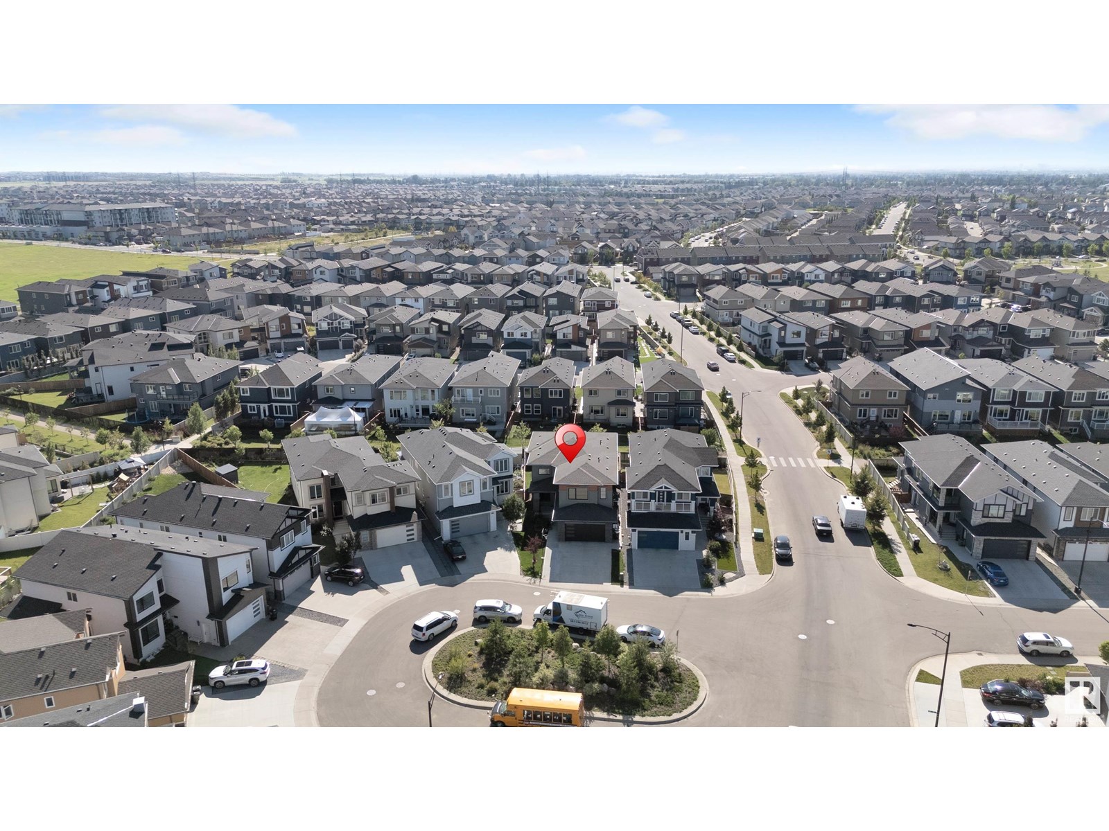 Photo 5 of 1935 19 Av Nw, Edmonton AB