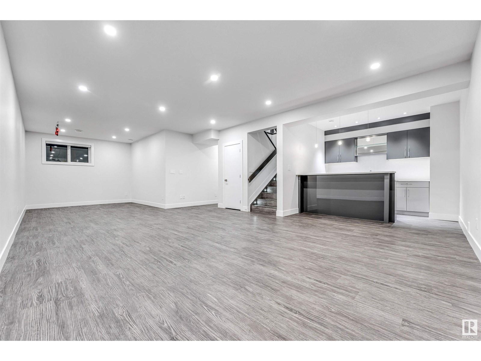 Photo 56 of 1935 19 Av Nw, Edmonton AB