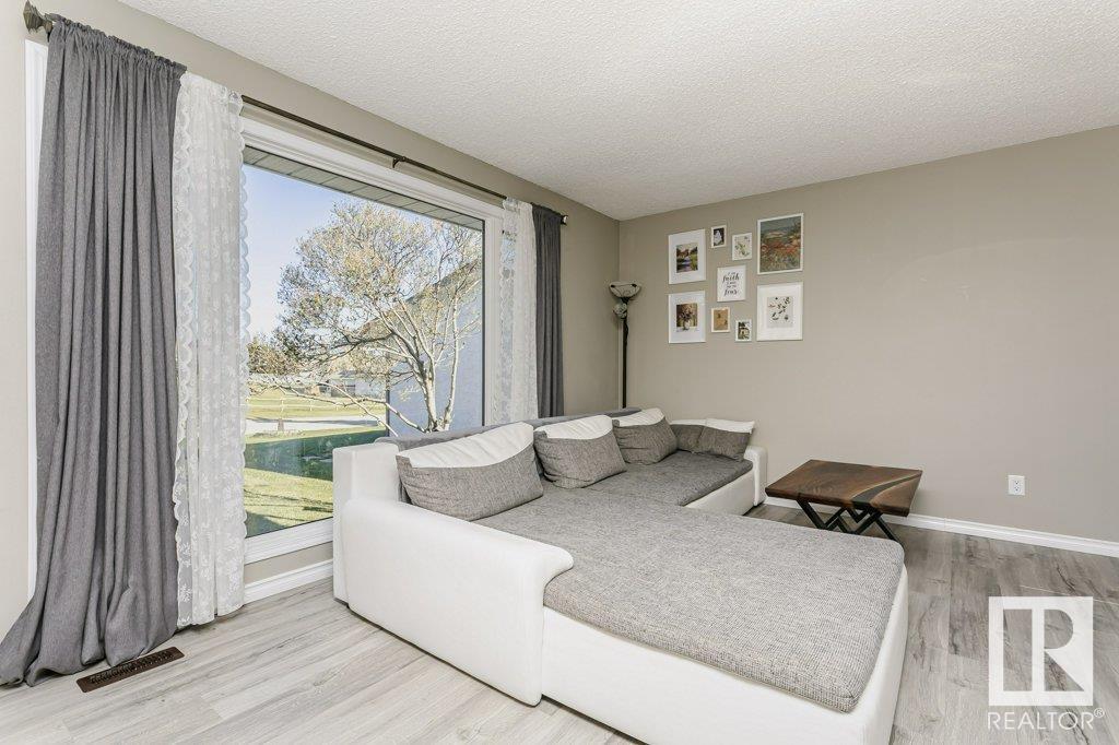 Photo 36 of 129 Diamond Dr, Millet AB