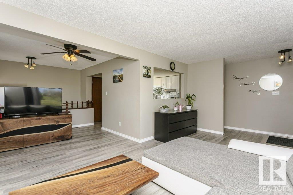 Photo 6 of 129 Diamond Dr, Millet AB