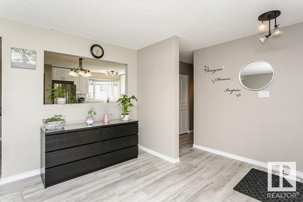 Photo 7 of 129 Diamond Dr, Millet AB