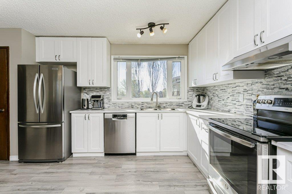 Photo 9 of 129 Diamond Dr, Millet AB