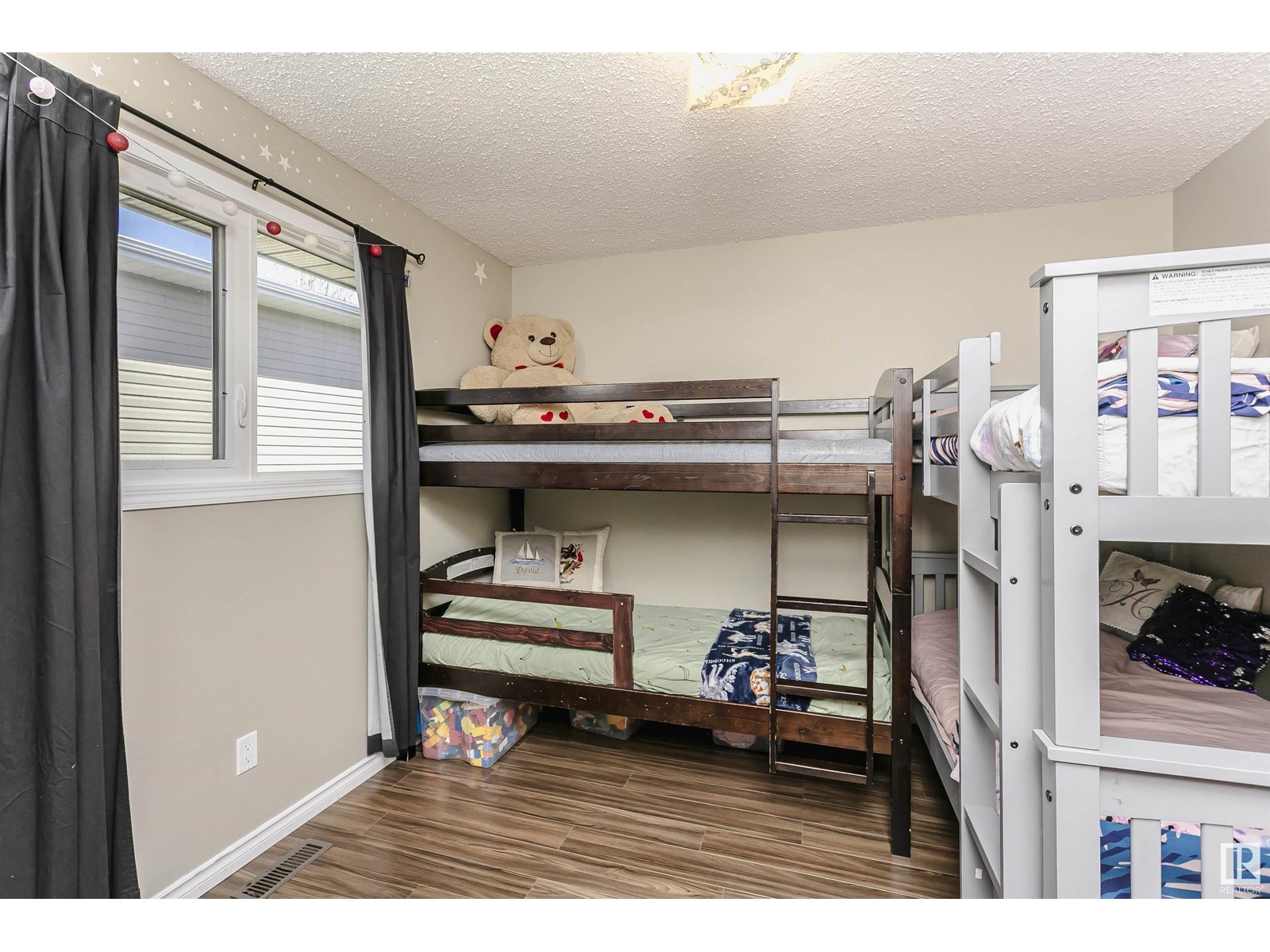 Photo 5 of 129 Diamond Dr, Millet AB