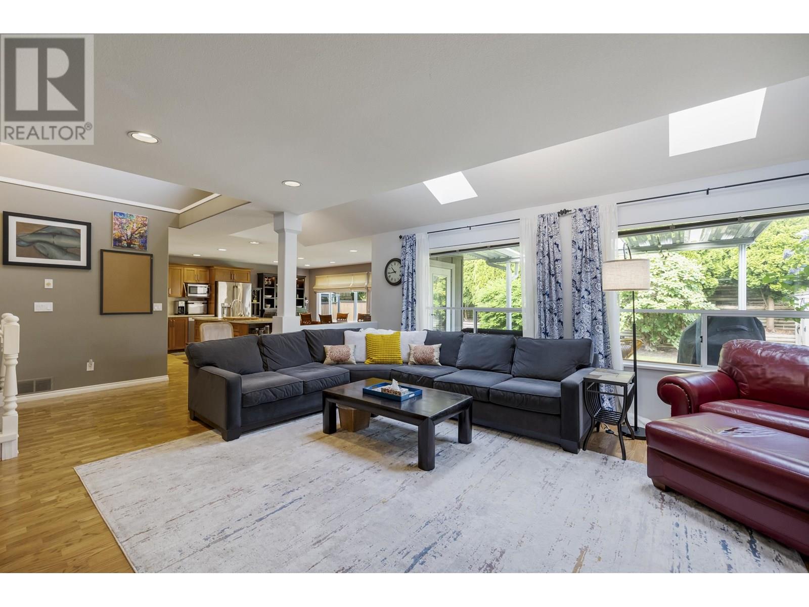 Photo 5 of 1167 Settlers Court, Port Coquitlam BC