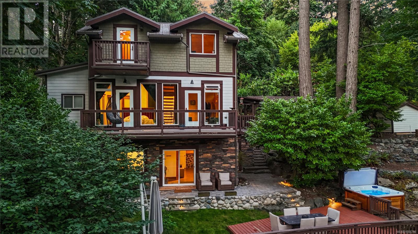 1709/1713 Falcon Heights Rd, Langford