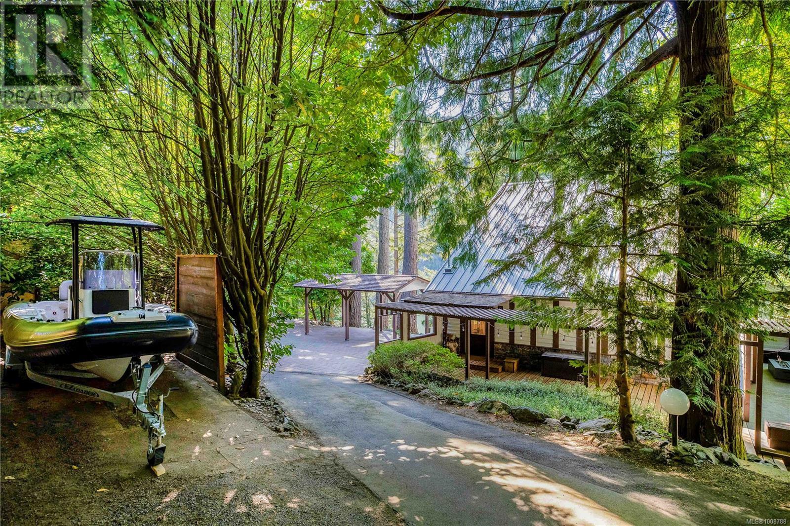 1709/1713 Falcon Heights Rd, Langford