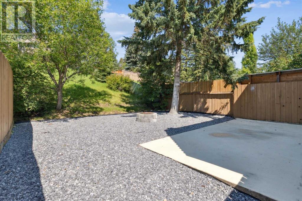 Single Family House for Sale in  Silver Springs Road NW Silver Springs Calgary 