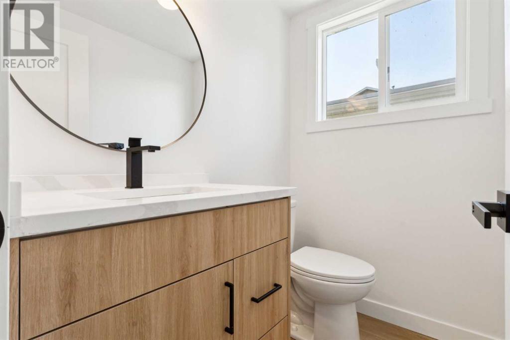 Single Family House for Sale in  Silver Springs Road NW Silver Springs Calgary 