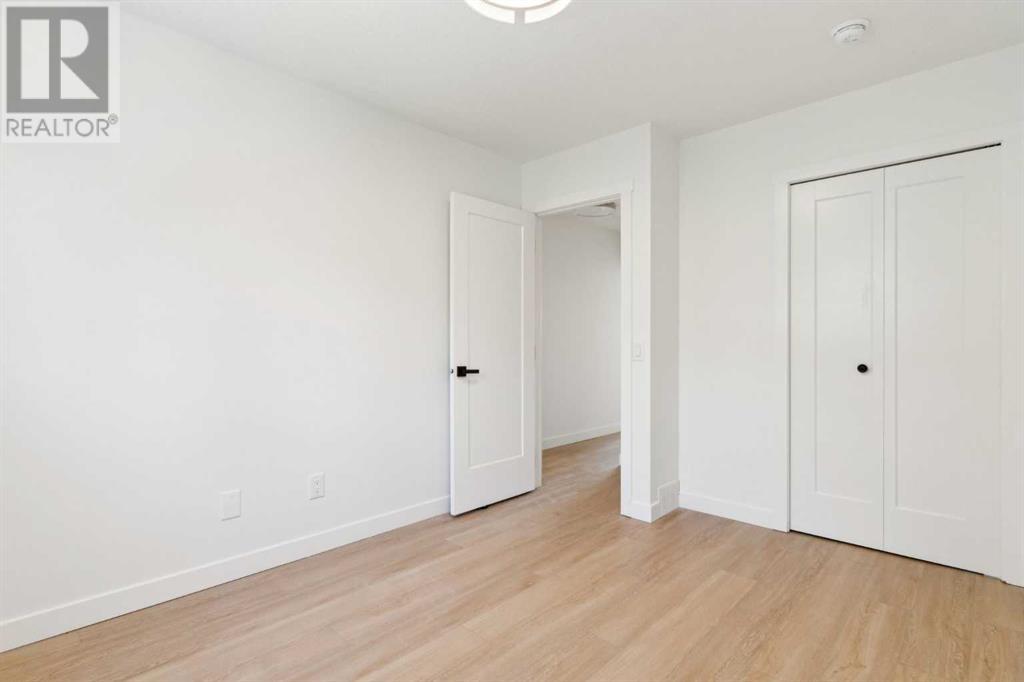 Single Family House for Sale in  Silver Springs Road NW Silver Springs Calgary 
