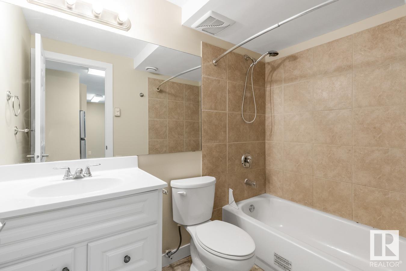 Photo 33 of 13908 57 St Nw, Edmonton AB