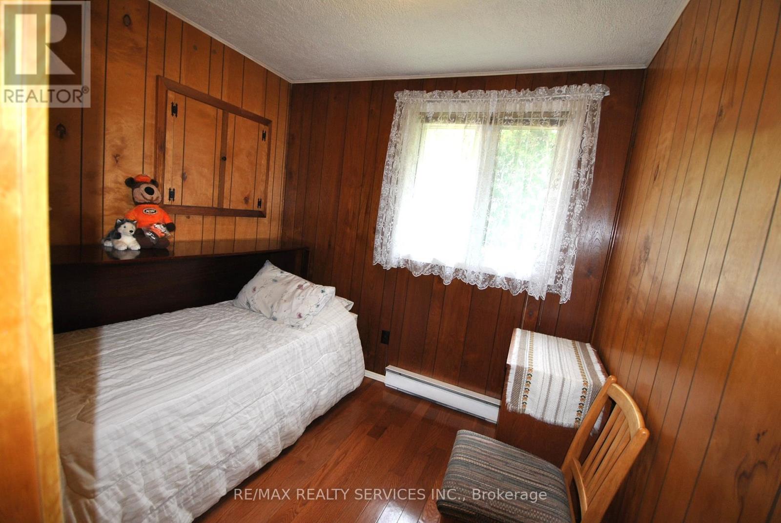 Photo 17 of 1102 Lakeshore Drive S, Bracebridge ON