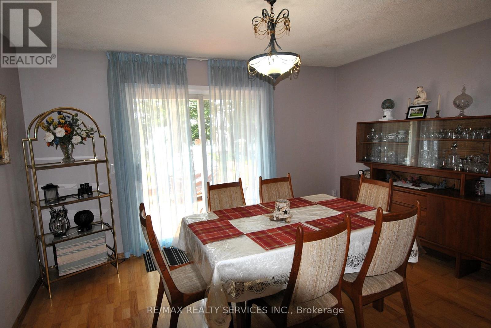 Photo 6 of 1102 Lakeshore Drive S, Bracebridge ON