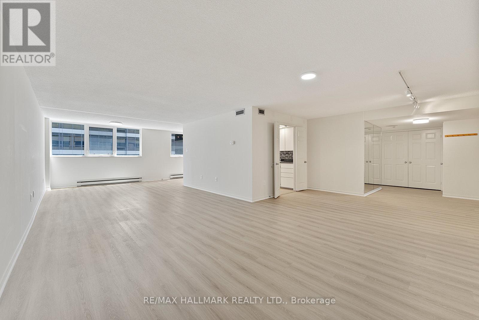 Photo 14 of 1107 360 Bloor Street E, Toronto ON