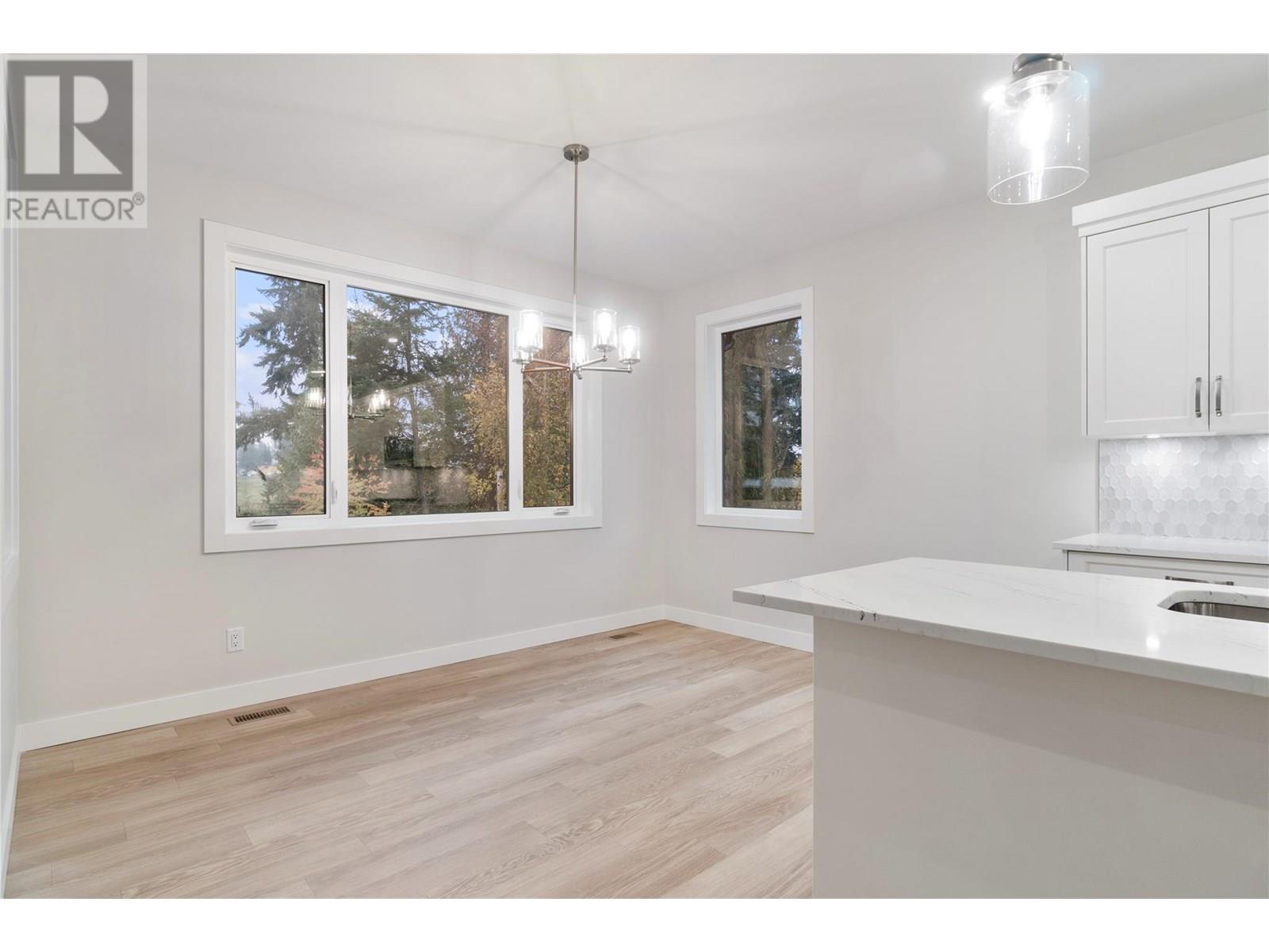 Photo 15 of 3534 16 Avenue Ne, Salmon Arm BC