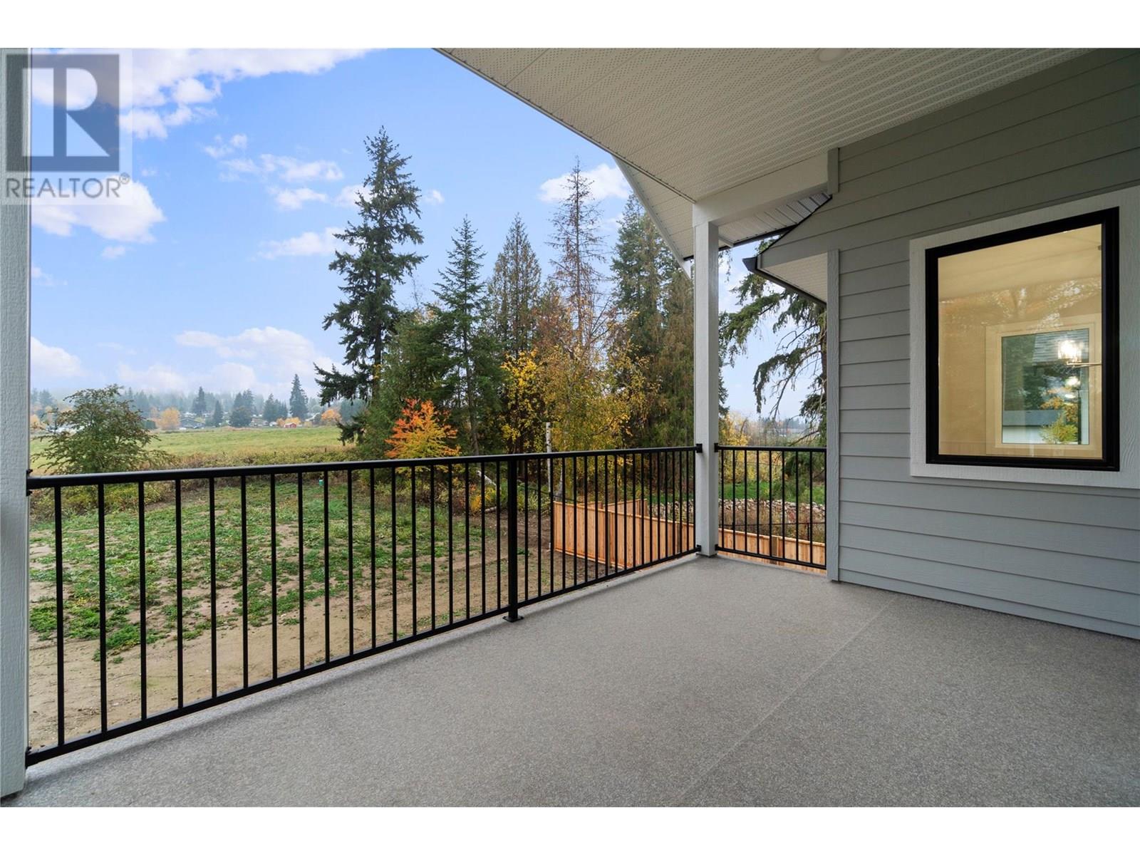 Photo 18 of 3534 16 Avenue Ne, Salmon Arm BC