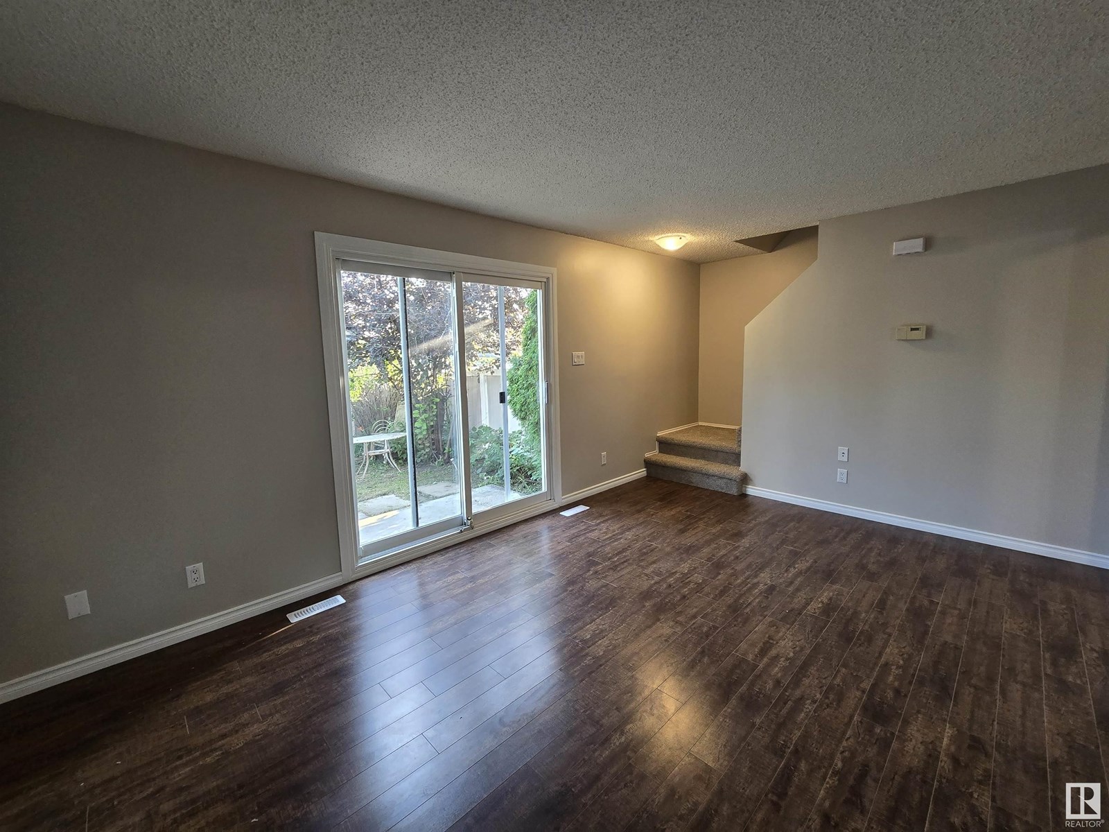 Photo 11 of 137 Habitat Cr Nw, Edmonton AB