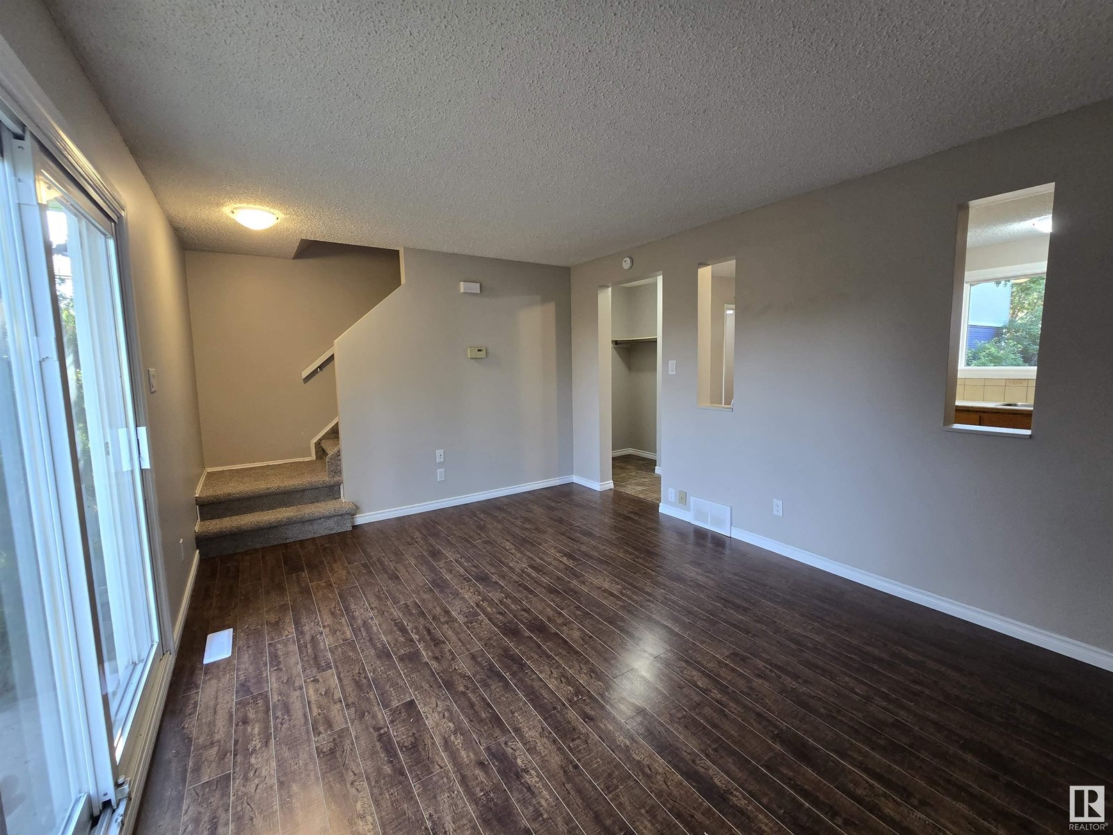 Photo 14 of 137 Habitat Cr Nw, Edmonton AB
