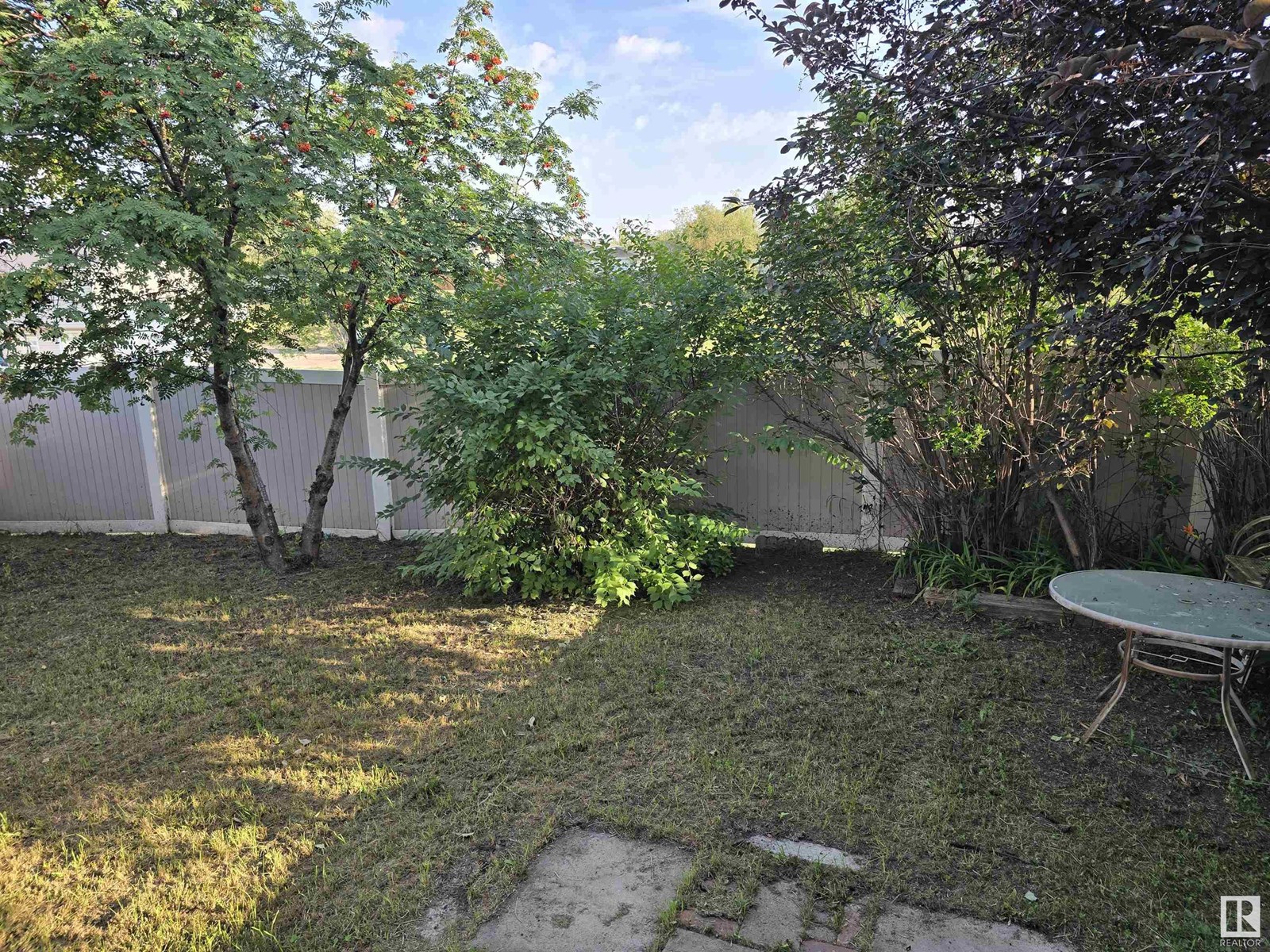Photo 37 of 137 Habitat Cr Nw, Edmonton AB